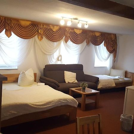 היידנאו Hotel Ausspann מראה חיצוני תמונה
